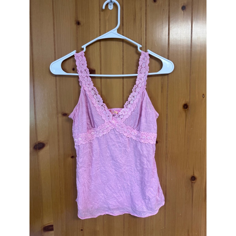Q-tee Pink Lace Trim Camisole Tank Top V-Neck Sleeveless M Fairycore Romantic